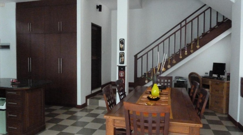 10 dining kitchen