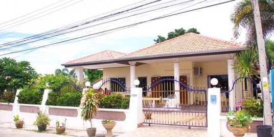 House with private Pool